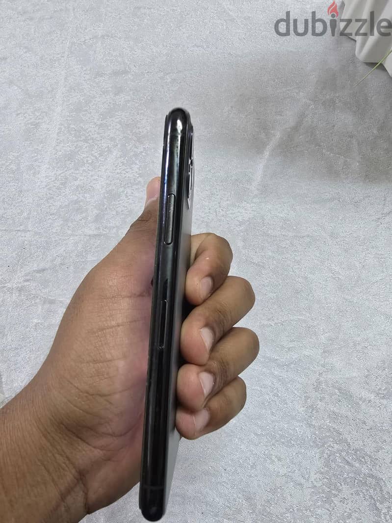 Apple - iPhone 11 Pro 4