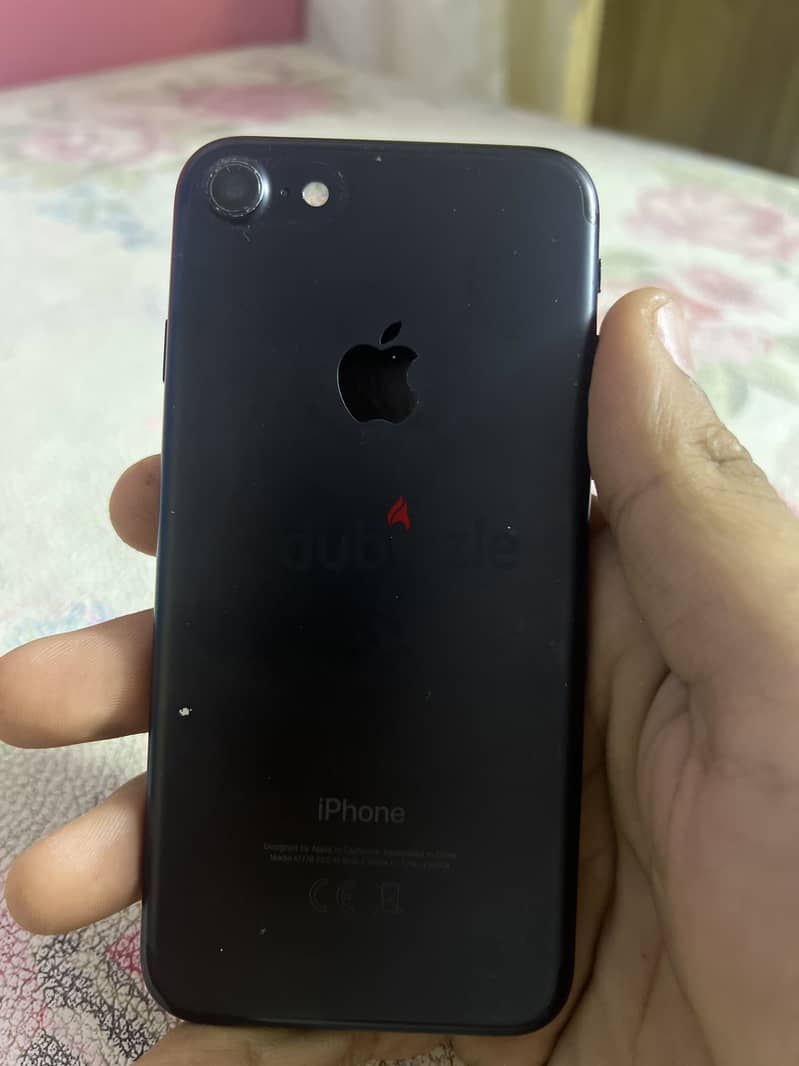 Apple - iPhone 7 4