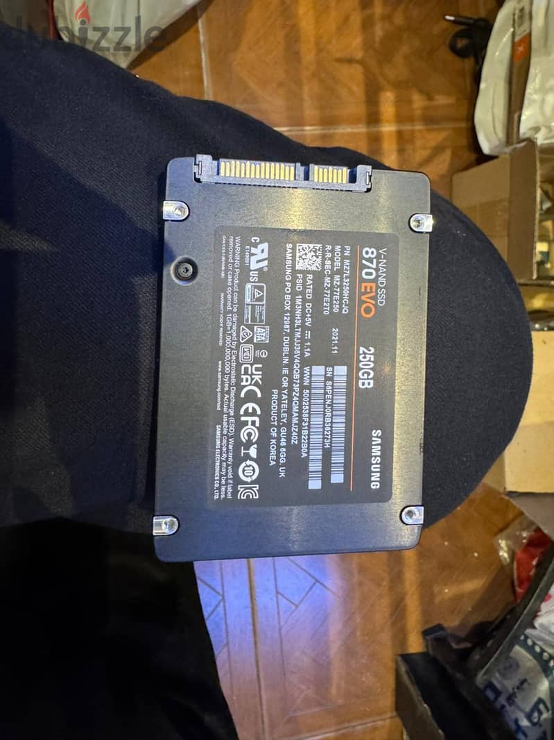 Hard Samsung  SSD 256 G 2