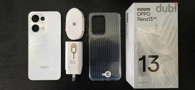 OPPO Reno13 5g كالجديد تماما (يوجد كسر في الظهر)