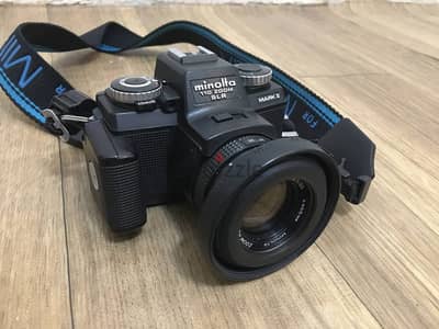 كاميرا Minolta 110 Zoom أصلية — قطعة Vintage مميزة