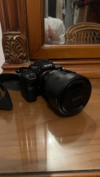 Sony A7 III + FE 24-105mm f/4 G OSS - كيت احترافي فل فريم