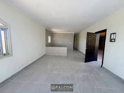 شاليه للبيع مقدم 533 الف متشطب فيو البحر جاهز فى تلال العين السخنه دقايق لمدينه الجلاله
