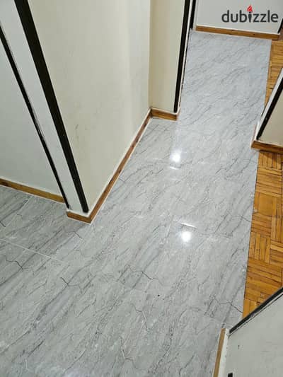 شقه للايجار في مدينة نصر نص مفروش 250متر 4غرف الدور شقه واحده فقط تشطيب سوبر لوكس بسعر لقطه