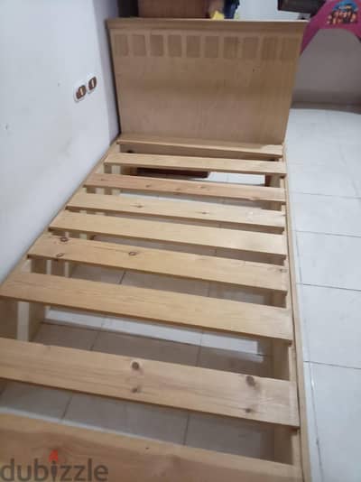 2سرير استعمال للبيع 2سرير استعمال للبيع