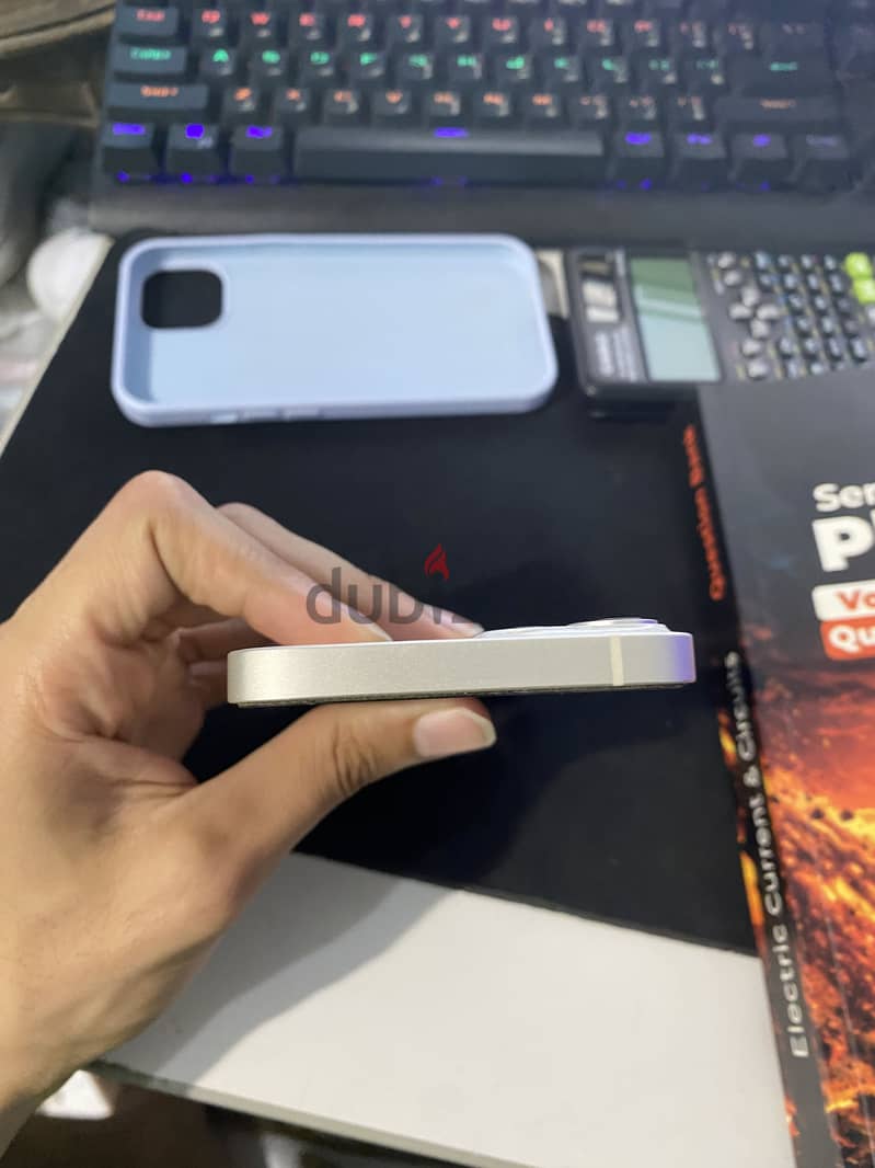 Apple - iPhone 13 1
