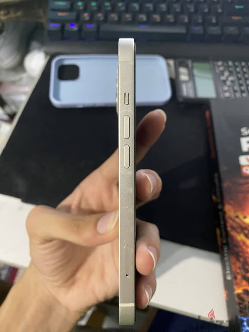 Apple - iPhone 13 3