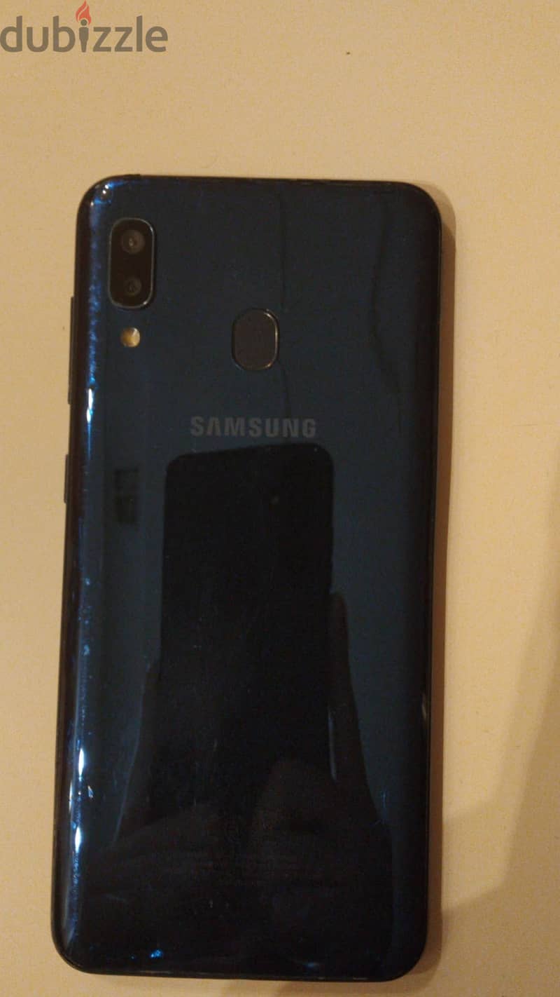 Samsung A20 1