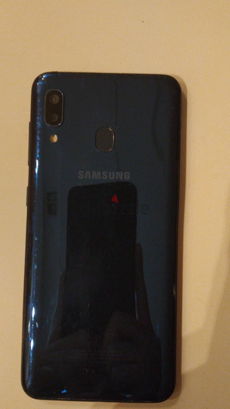 Samsung A20 4