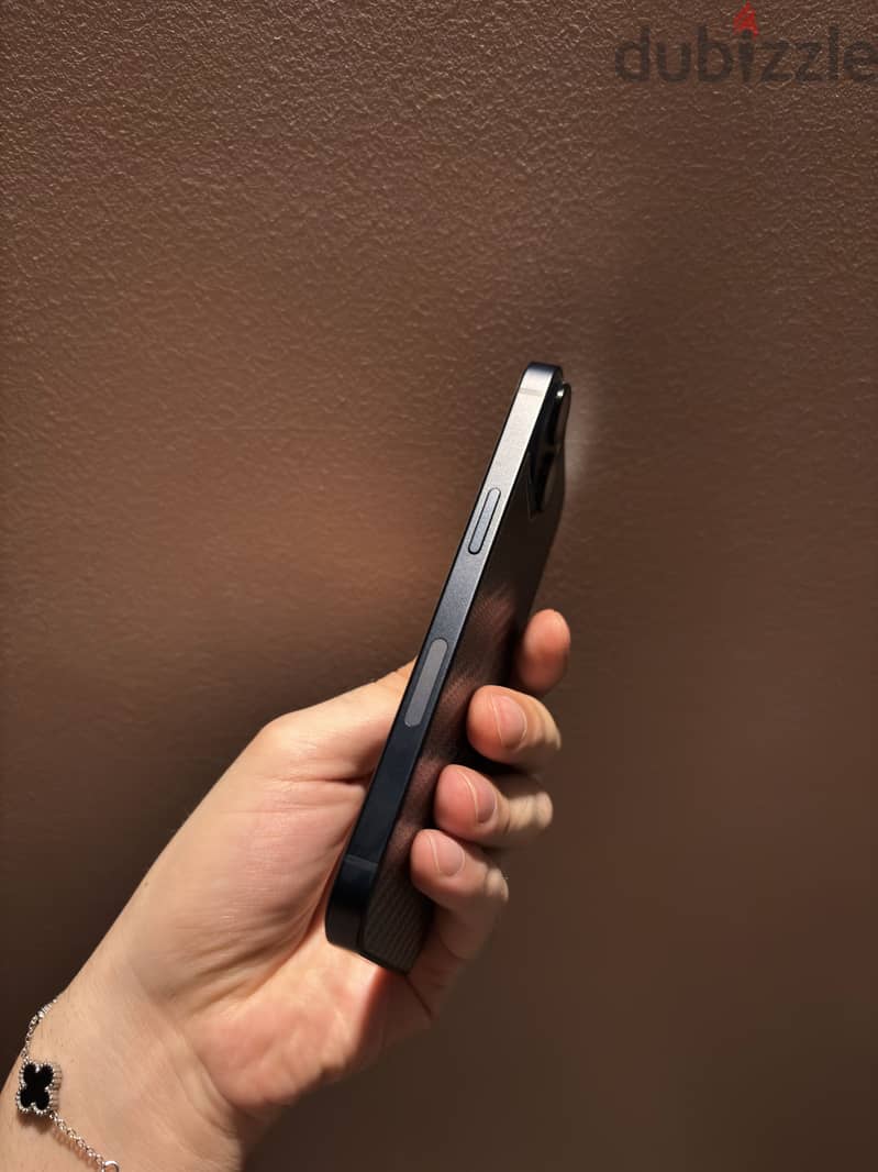 Apple - iPhone 13 4