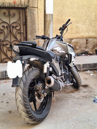 F 2٥٠