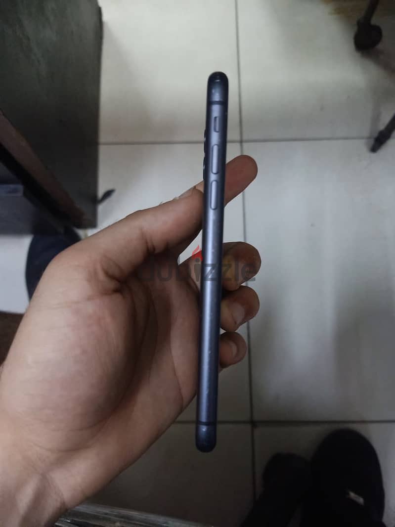 Apple - iPhone 11 3