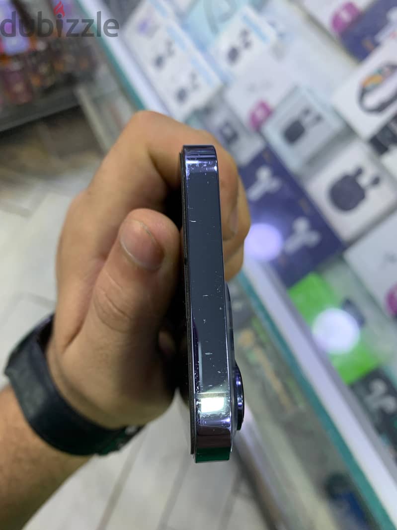 آبل - آيفون 13 برو 1