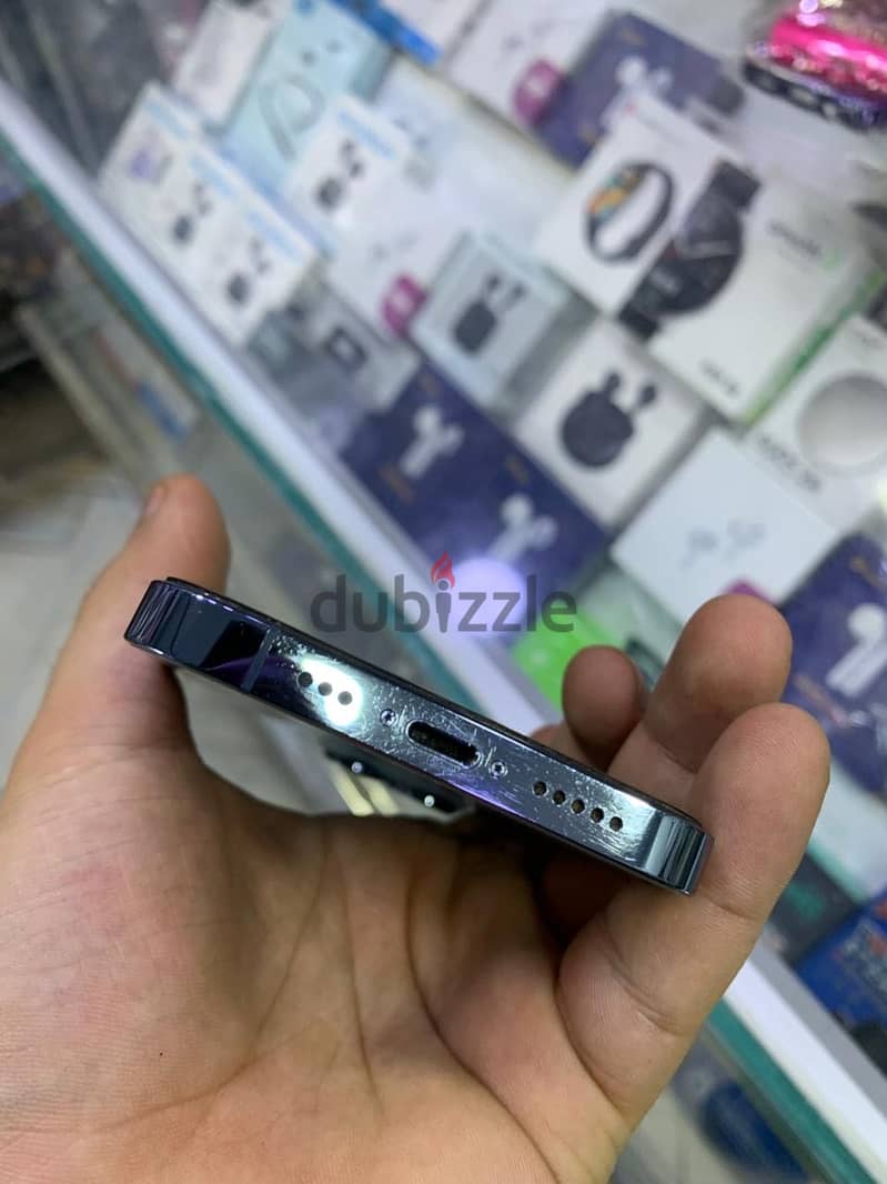 آبل - آيفون 13 برو 5