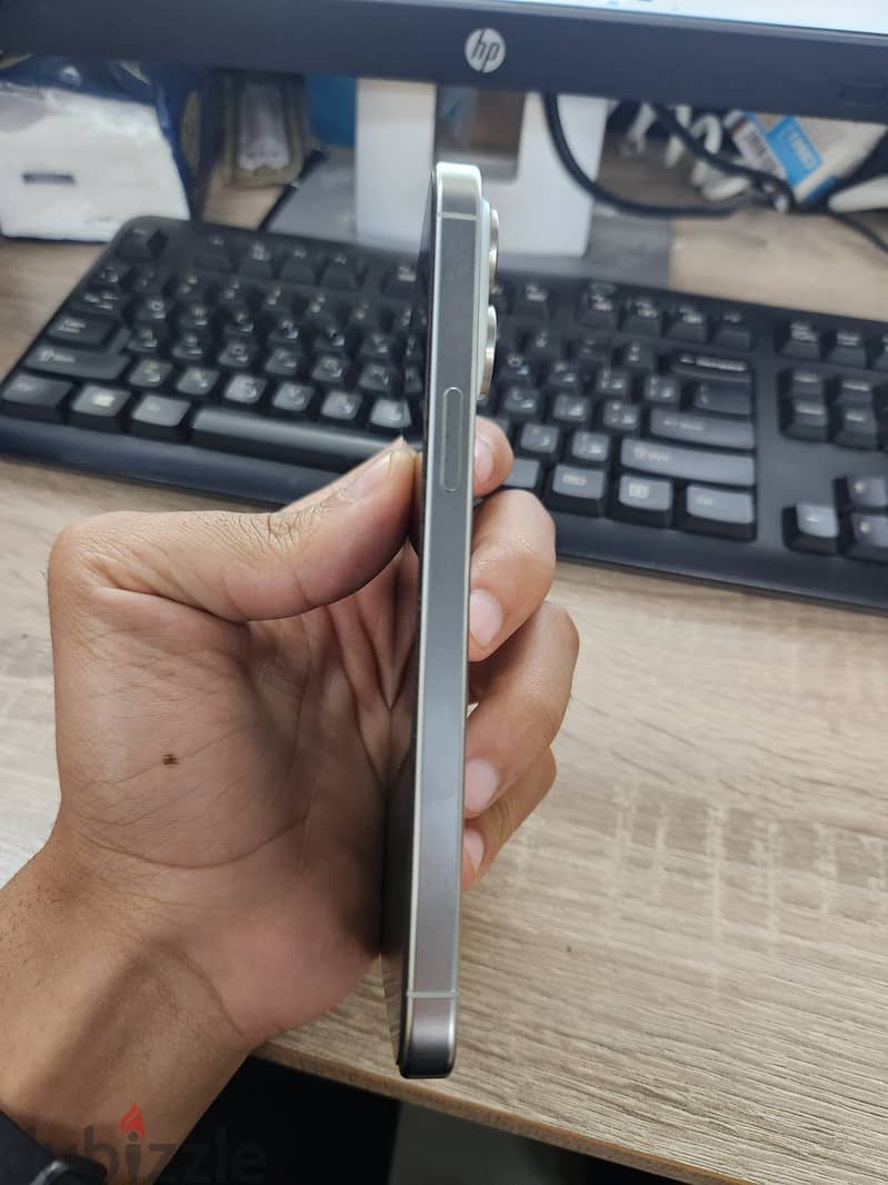 Apple - iPhone 15 Pro Max 3