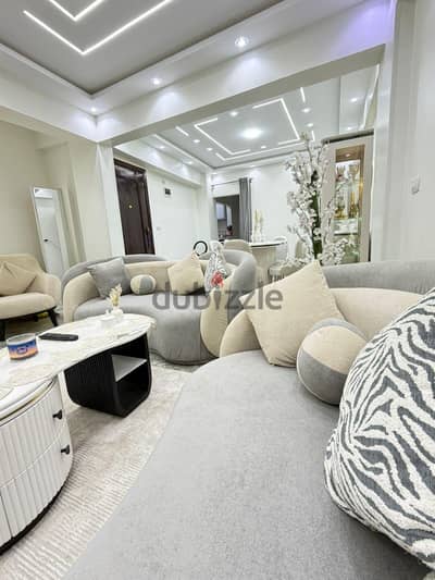 شقه عريس للبيع