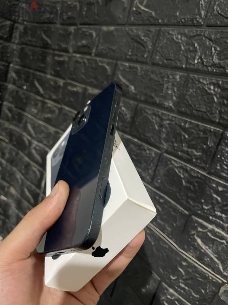 iPhone 13 2