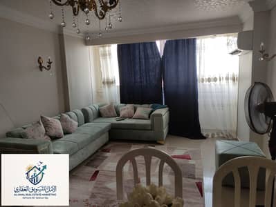 شقه للايجار المفروش زهراء المعادي موقع مميز وراقي خطوات لشارع الخمسين ومول الخمسين وكل الخدمات والبراندات العالميه