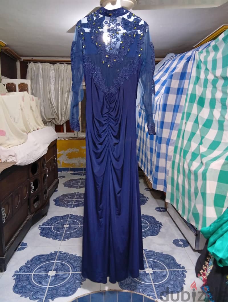 فساتين 1