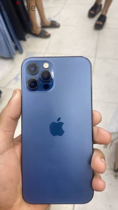آبل - آيفون 12 برو