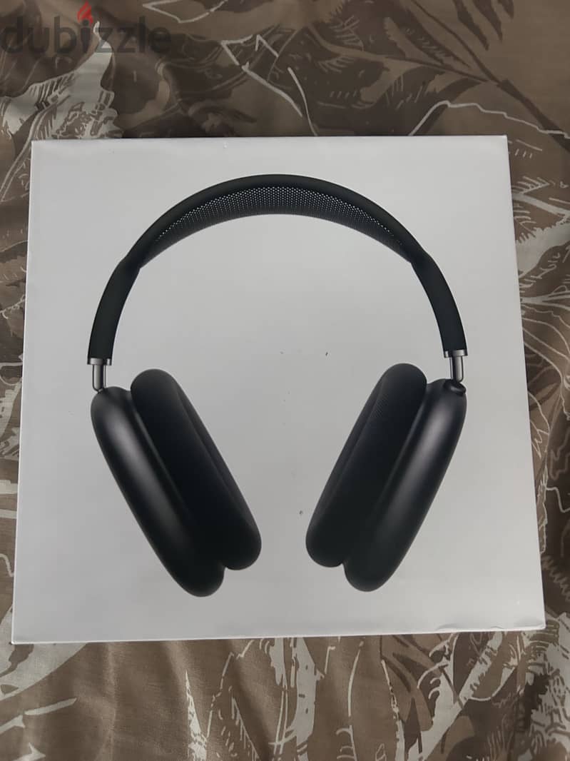 P9 headphone 3