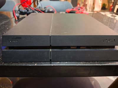 PS4 Fat 500GB للبيع + دراع أصلي