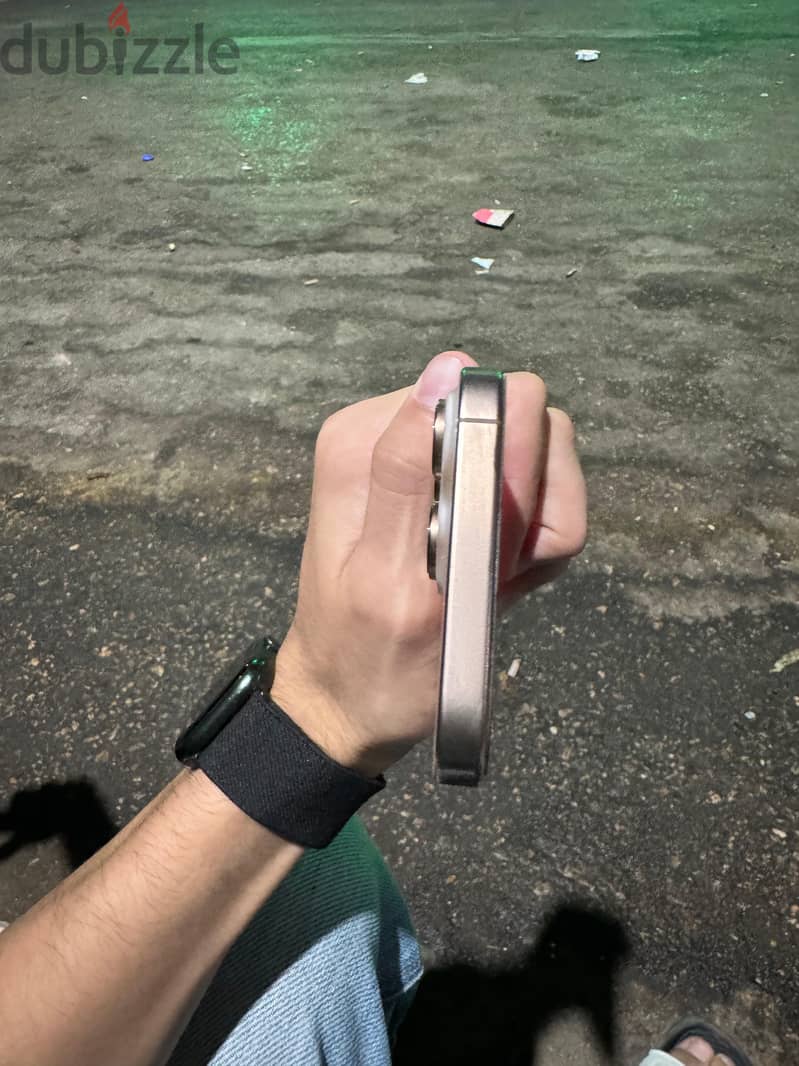 Apple - iPhone 16 Pro Max 6