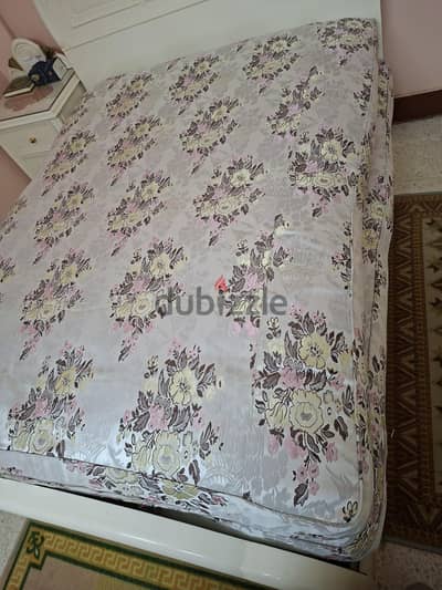 للبيع 2 مرتبه 160×200  استعمال نظيف