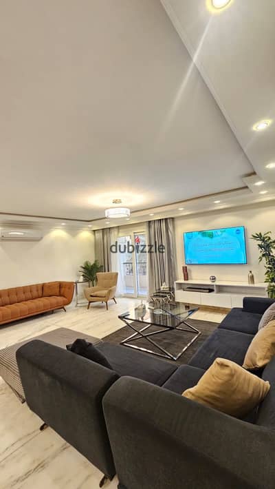 Furnished apartment for rent in Mohandessin, main street, elevator tower