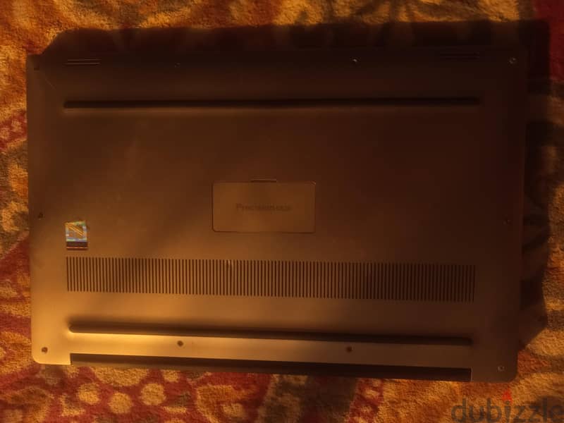 Dell precision 5520 4