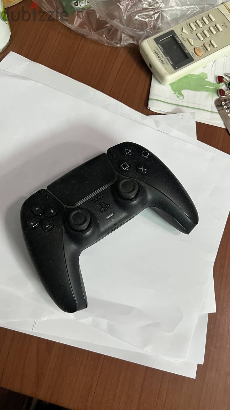 PS5 Controller 1