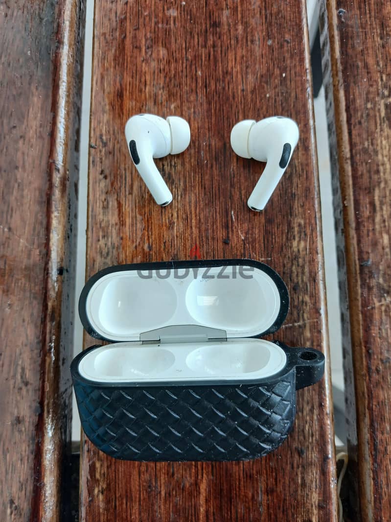 Apple Airpods Pro 2 4