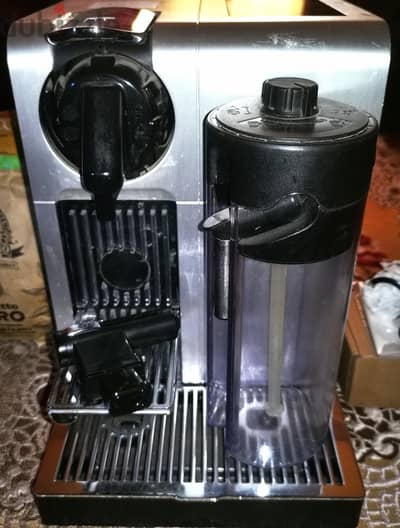 Nespresso Coffee Machine for Sale + Coffee Capsules Accessories