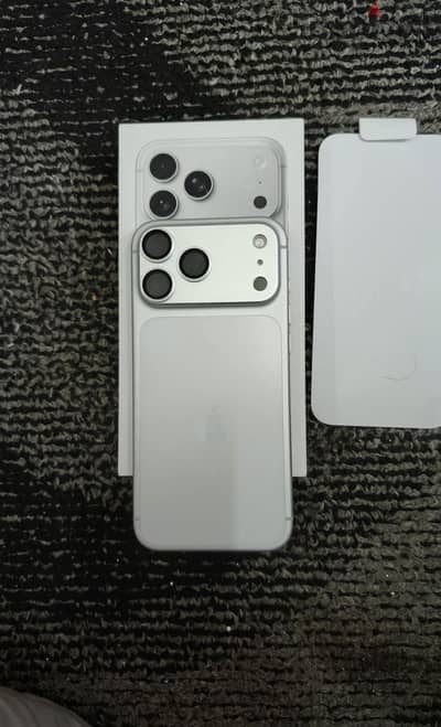 Apple - iPhone 17 Pro Max