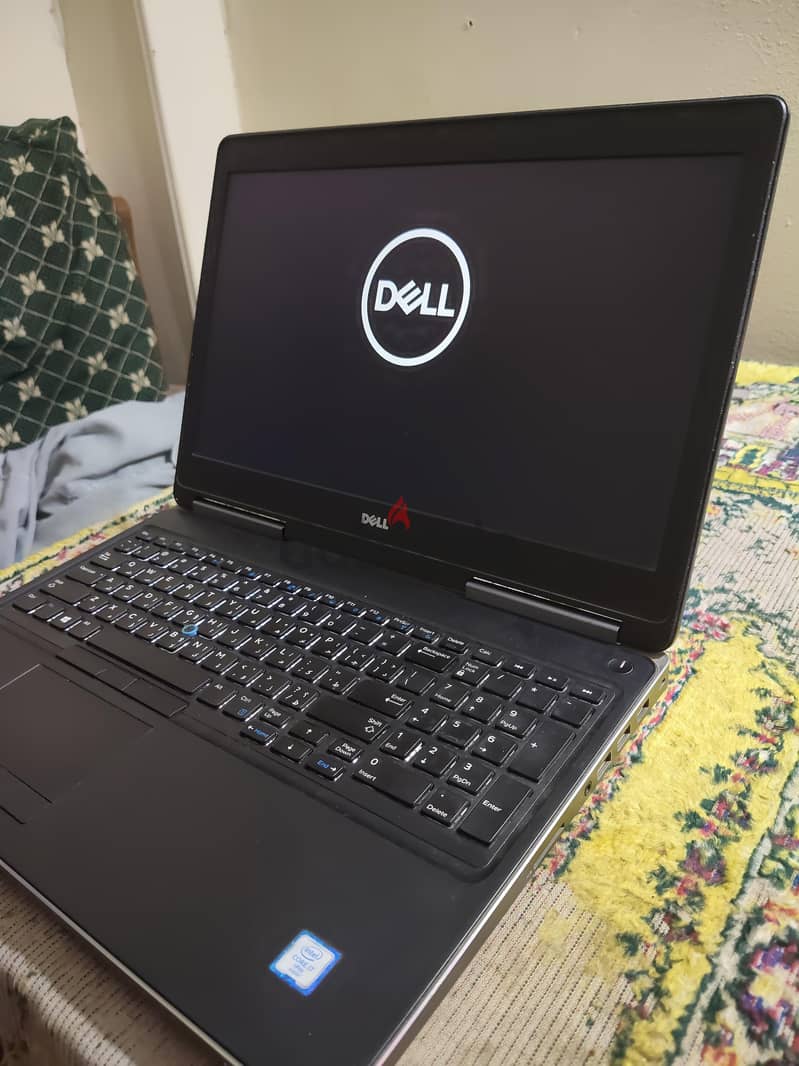 Dell precision 7520 1