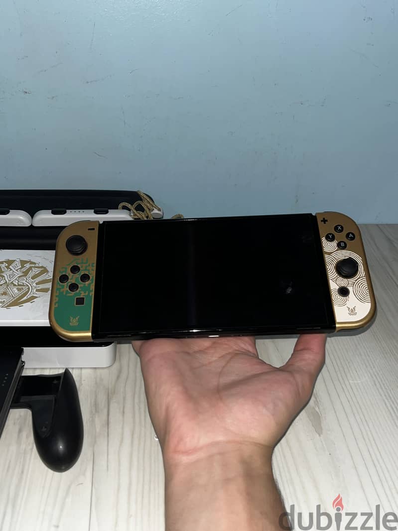 Nintendo switch oled  Zelda limited edition 1