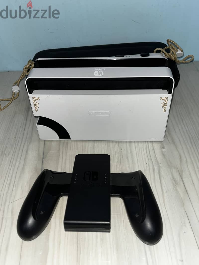 Nintendo switch oled  Zelda limited edition 6