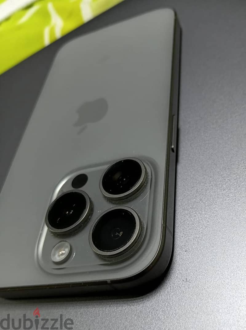 Apple - iPhone 15 Pro 3