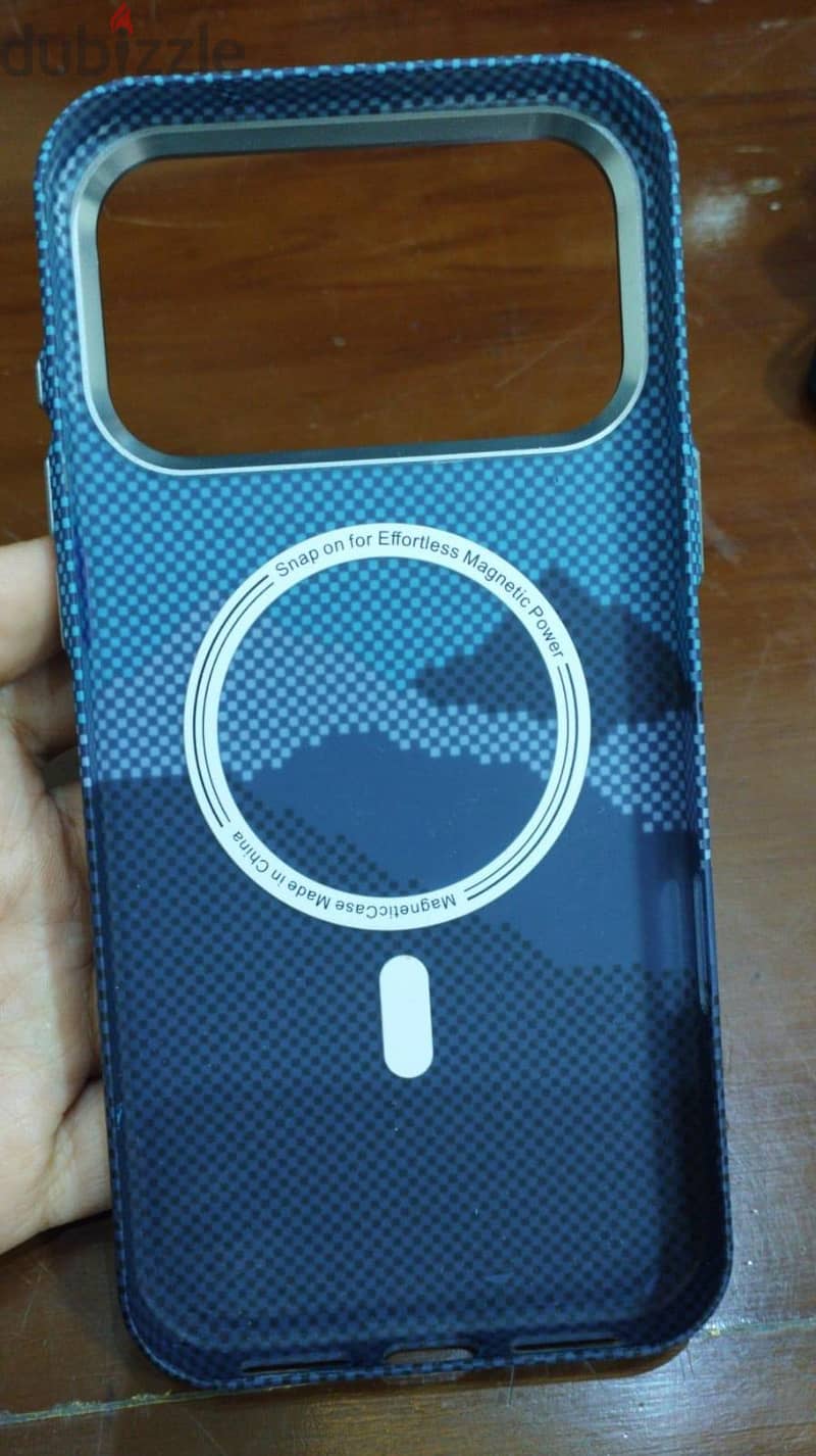 Covers 17 Pro Max 12
