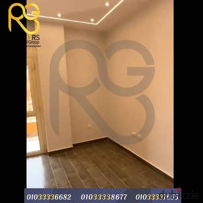 Apartment for sale, 160 sq m, in Al-Murooj Compound on Gamal Abdel Nasser Axis, next to the Shooting Club – 6th of October