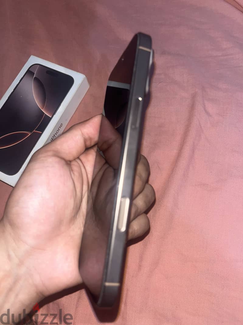 Apple - iPhone 16 Pro Max 6