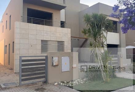بالتقسيط فيلا مستقله 935م للبيع في كمبوند ذا كراون بالم هيلز وود فيل 6اكتوبر الجيزه    The Crown Palm Hills Compound