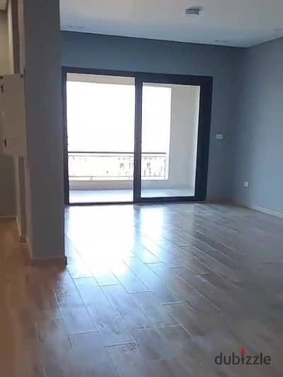 شقة مميزة للبيع في كمبوند فيلدج ويست الشيخ زايد | فيو مباشر على الفيلات واللاندسكيب | استلام فوري