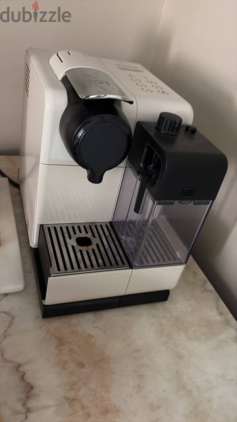 De'Longhi Nespresso Lattissima Touch 1