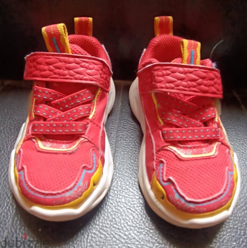 Skechers size 21 4