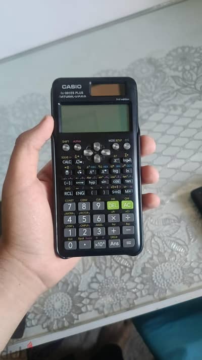 اله حاسبه casio fx991 es plus