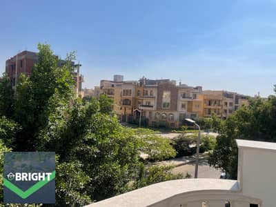 شقة للبيع  200 متر متشطبه فيو جاردن فيلات جنوب الاكاديميه التجمع الخامس