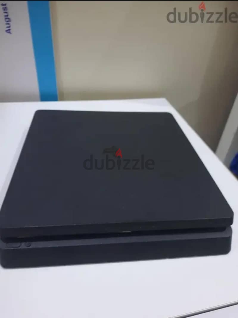 ps4 used for 3 weeks like new 2