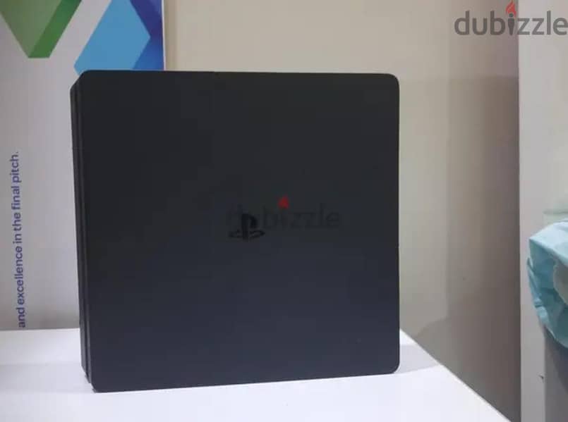 ps4 used for 3 weeks like new 3