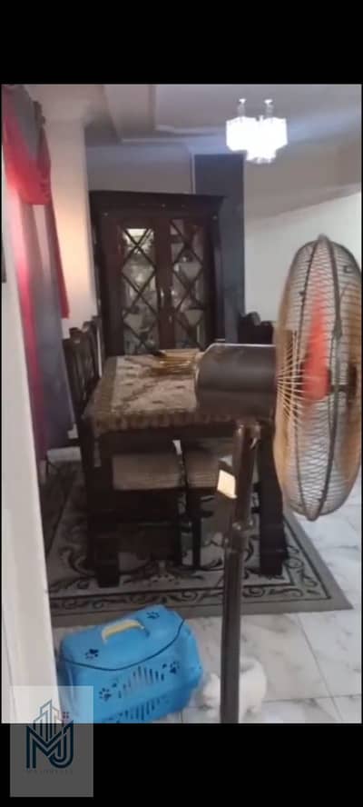دوبلكس مميز قريب من مجمع مدارس امامي  للبيع في مدينة ٦ اكتوبر